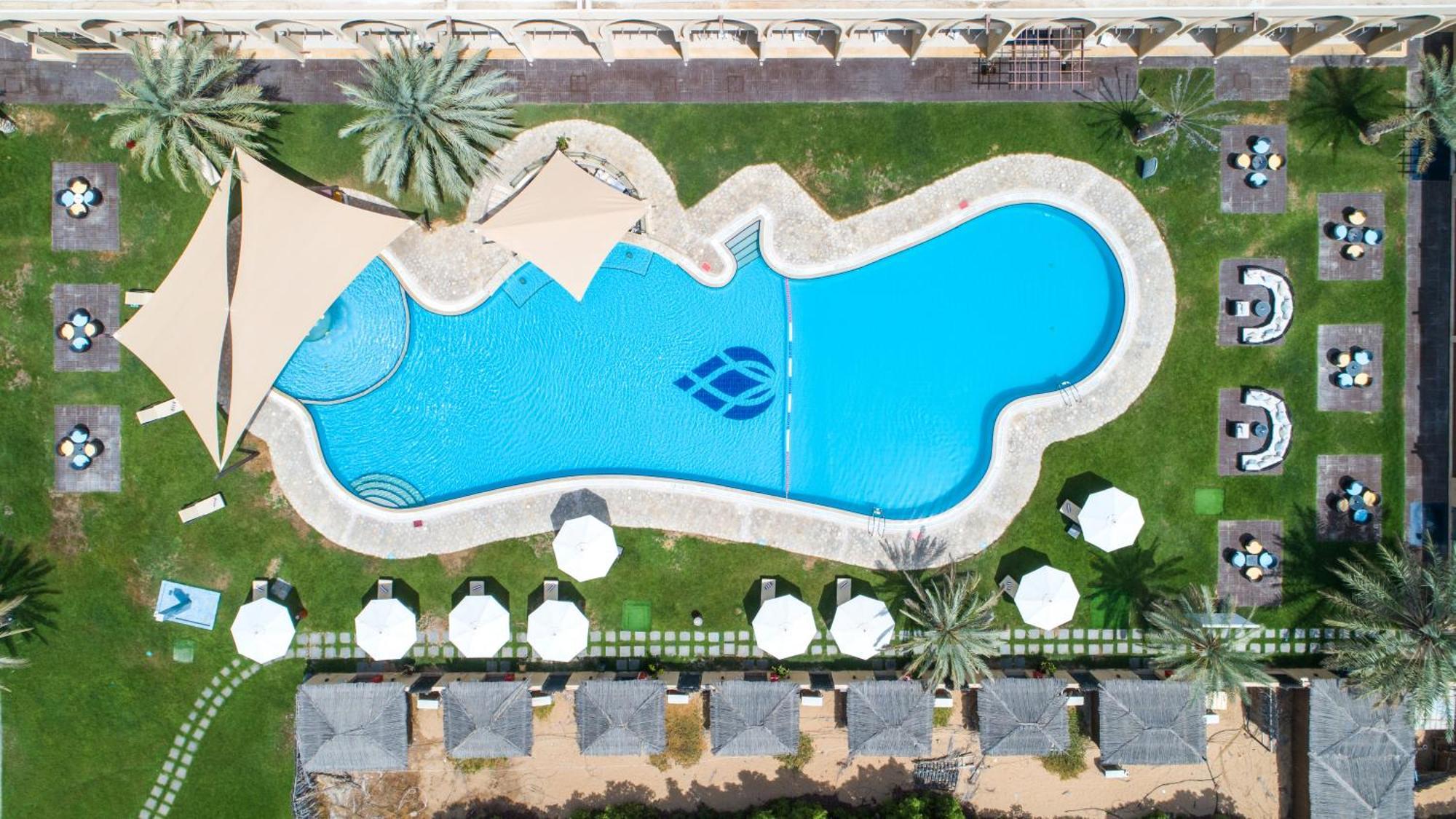 Western Hotel - Madīnat Zāyid Extérieur photo