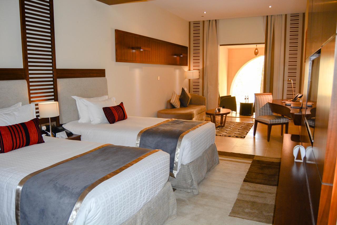 Western Hotel - Madīnat Zāyid Extérieur photo
