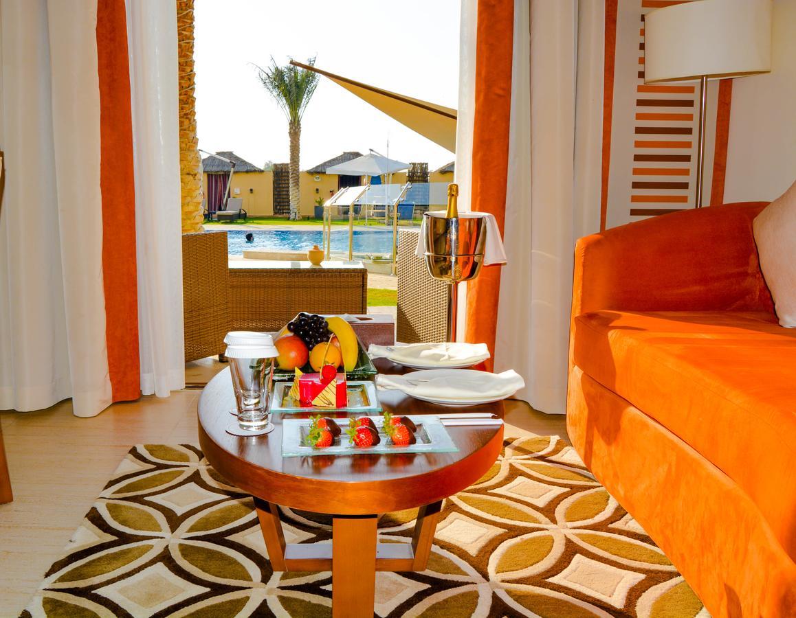 Western Hotel - Madīnat Zāyid Extérieur photo